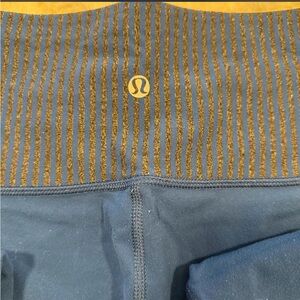 Lululemon High-Waist Leggings with Gray  Stripe Waistband